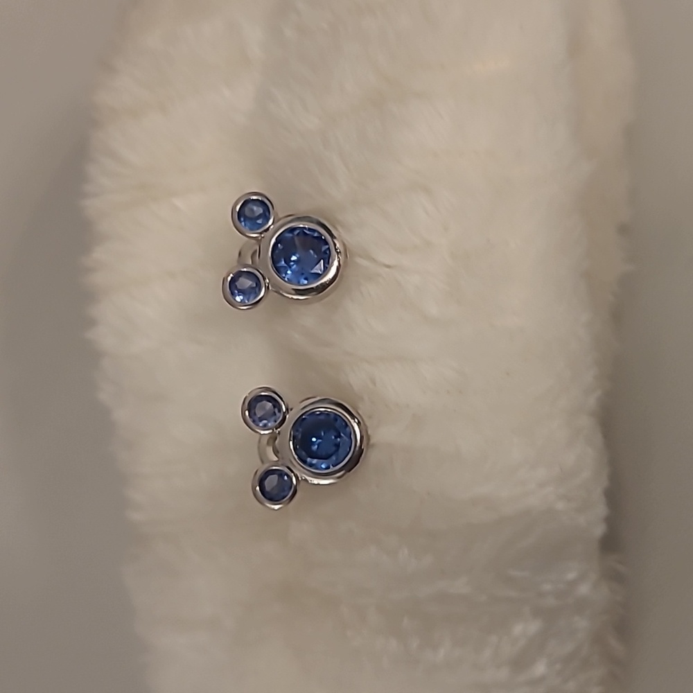 Super cute M* Mouse inspired earrings